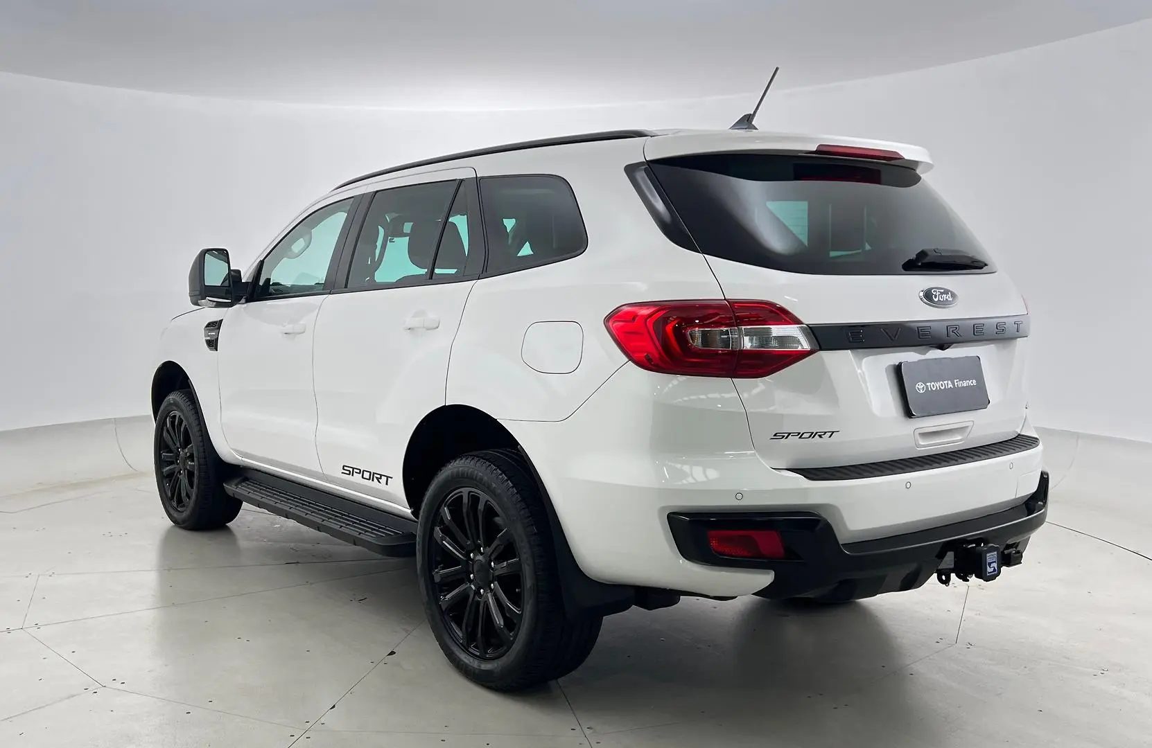 2021 Ford Everest Gallery Image 7