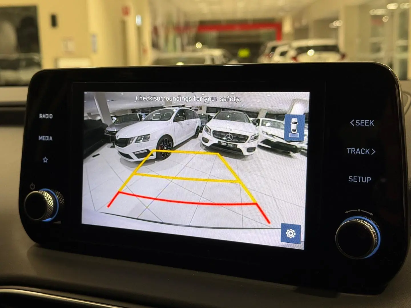 2021 Hyundai Santa Fe Gallery Image 18