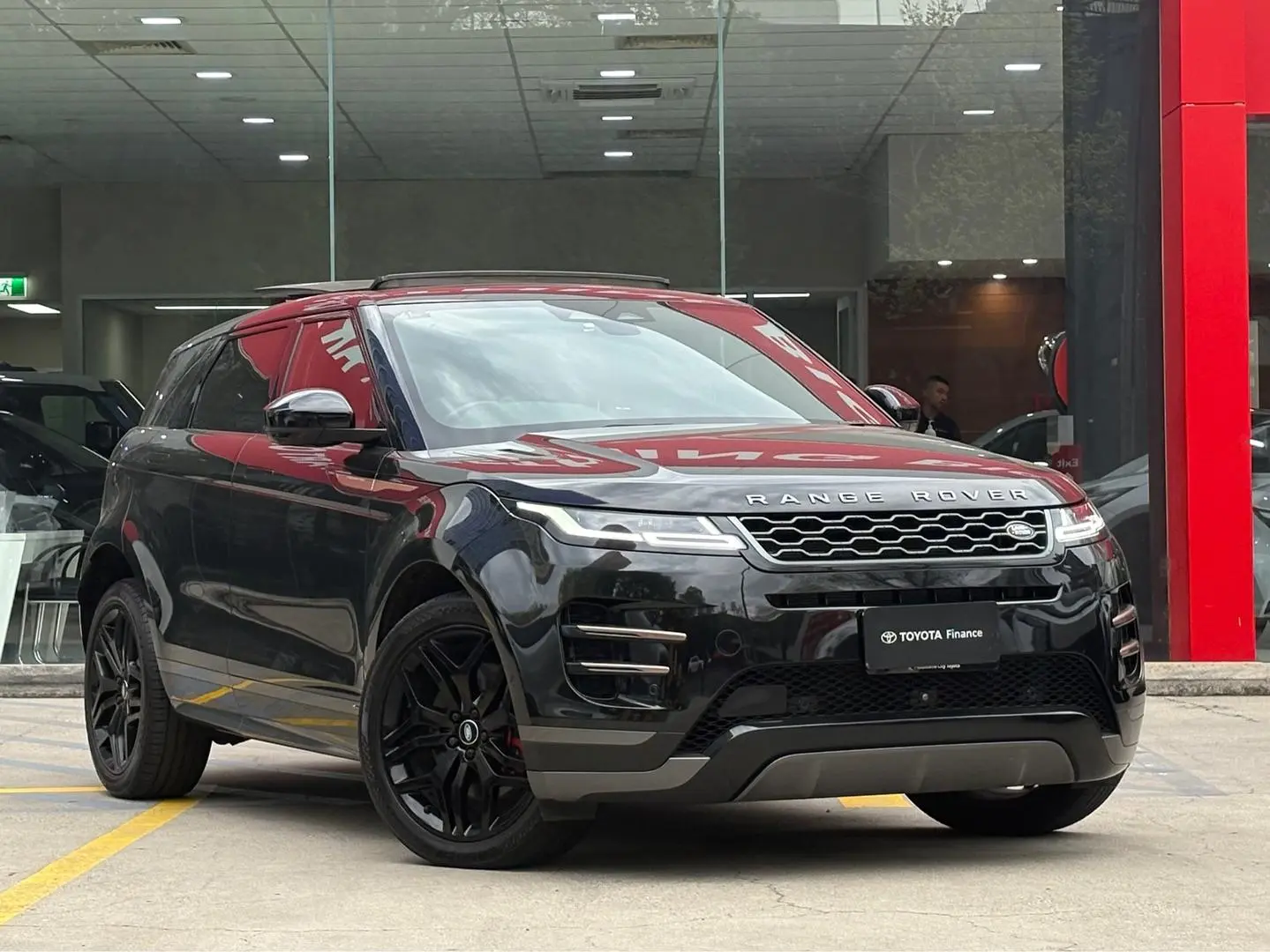 2021 Land Rover Range Rover Evoque Gallery Image 1