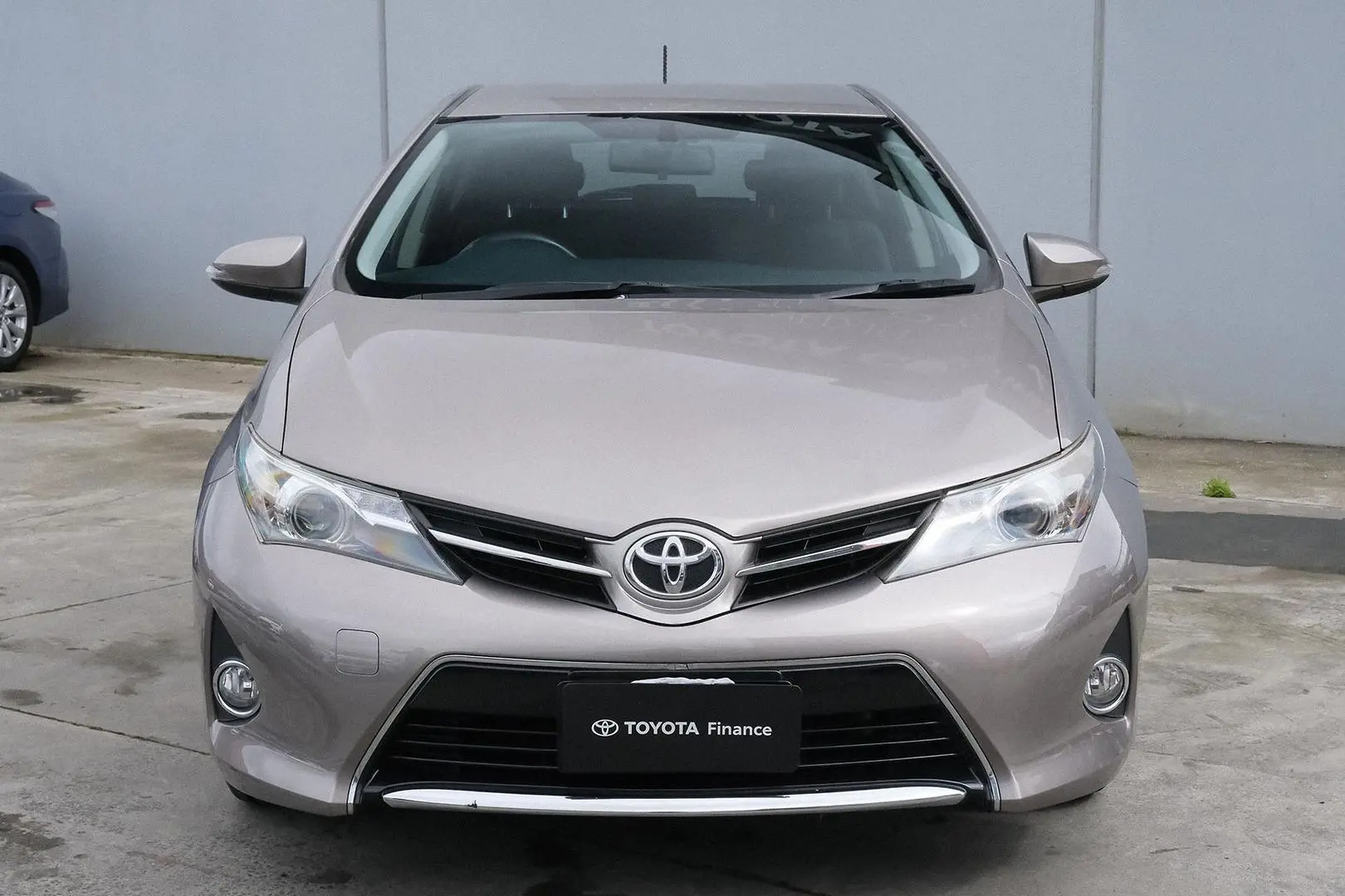 2013 Toyota Corolla Gallery Image 3