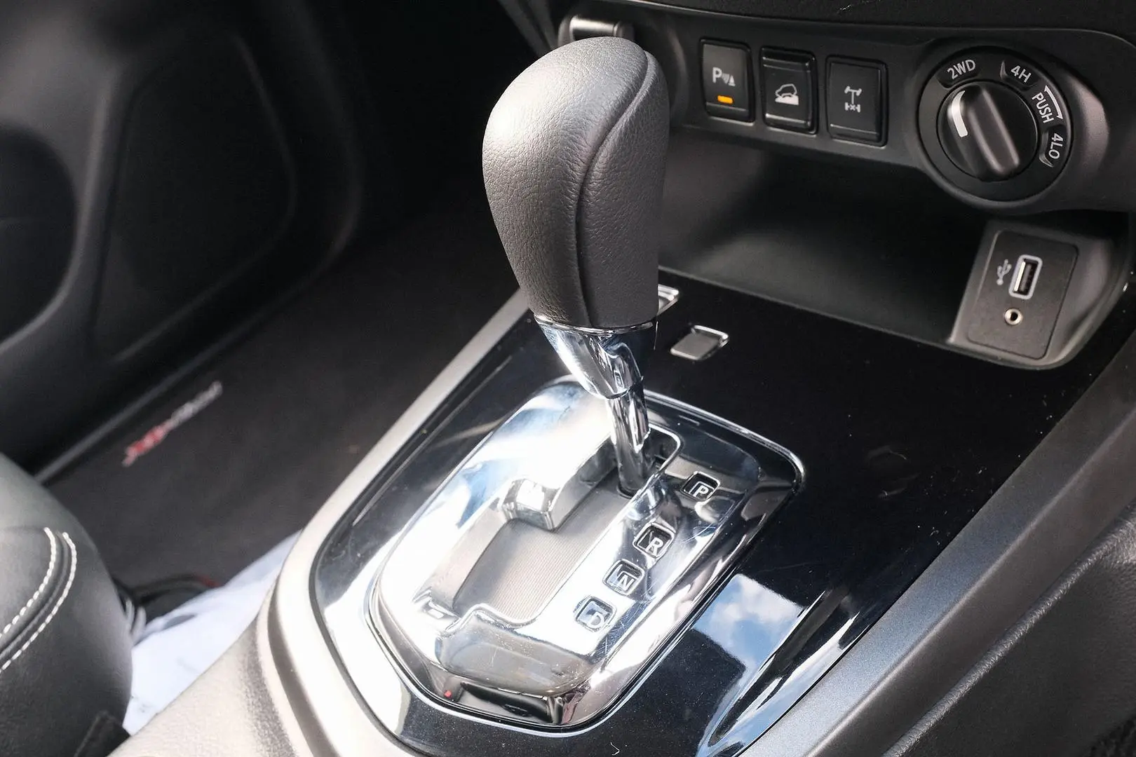 2024 Nissan Navara Gallery Image 19