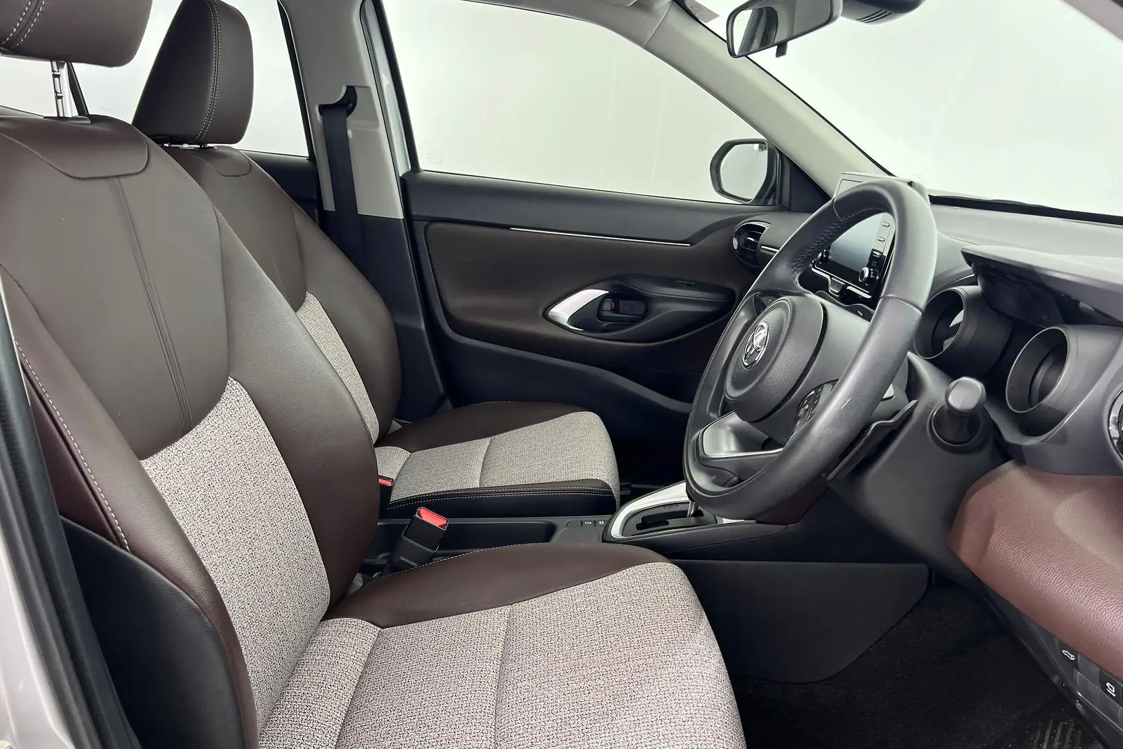 2022 Toyota Yaris Cross Gallery Image 12