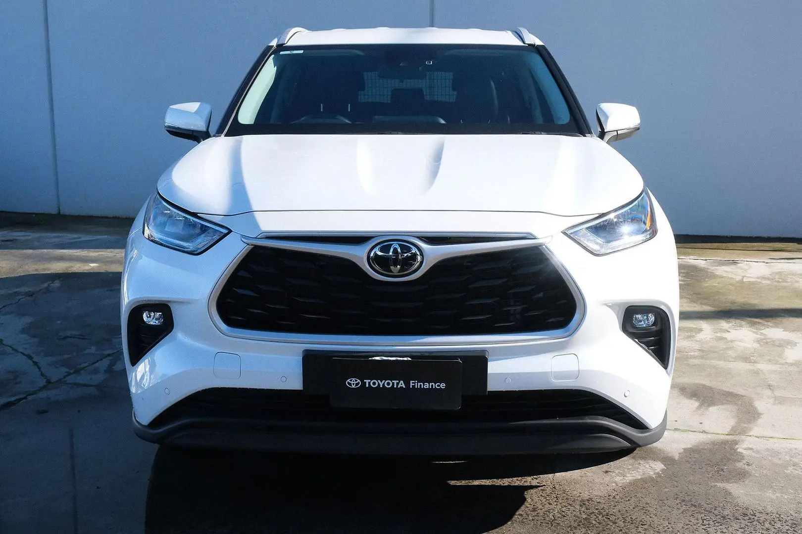 2022 Toyota Kluger Gallery Image 3