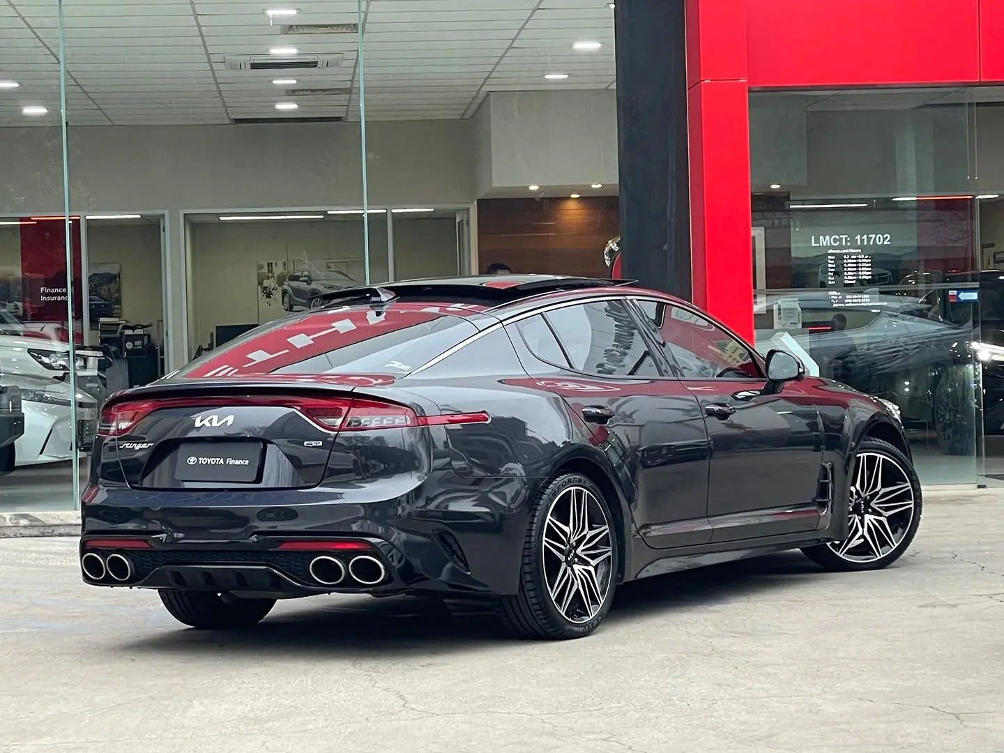 2022 Kia Stinger Gallery Image 10
