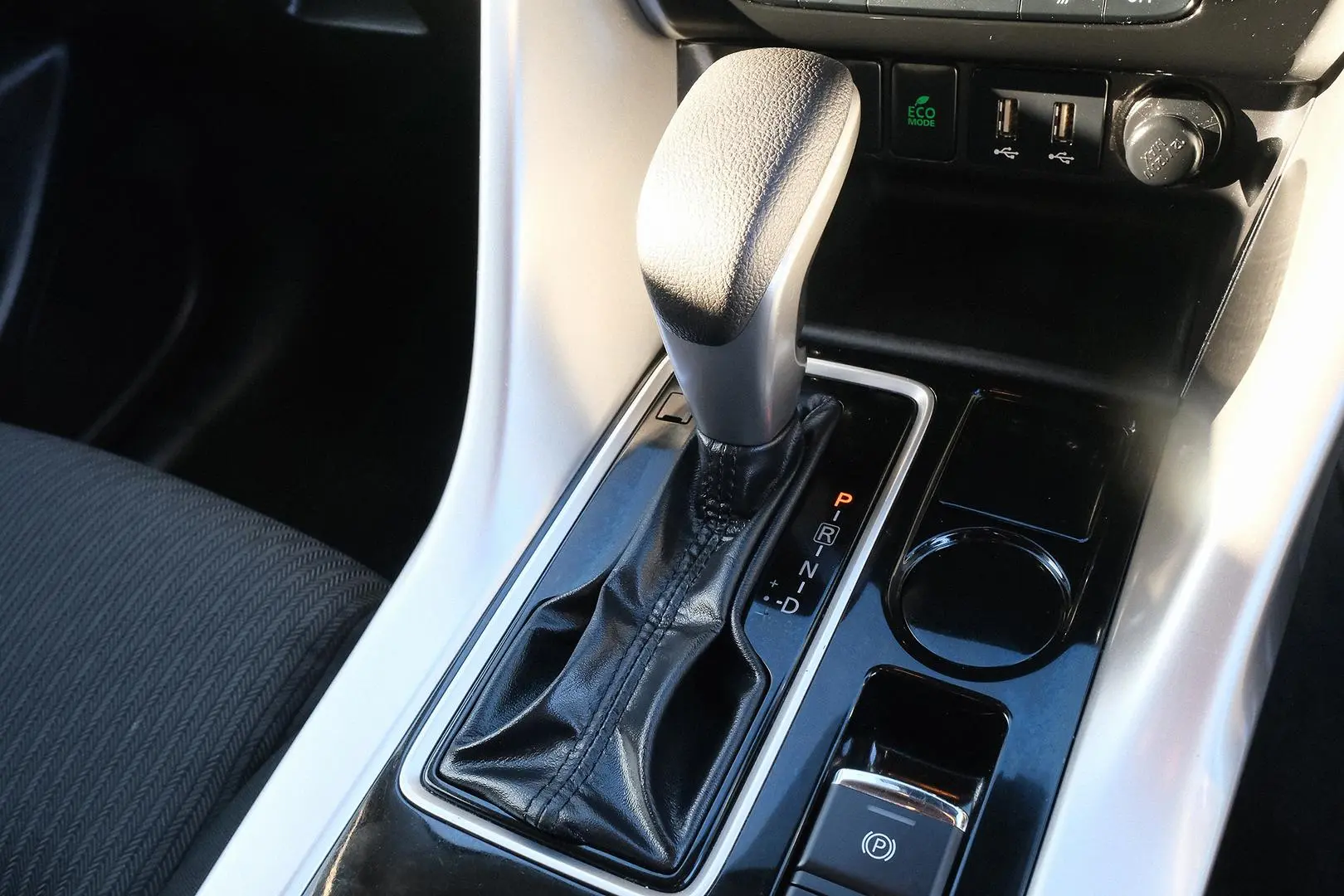 2021 Mitsubishi Eclipse Cross Gallery Image 17