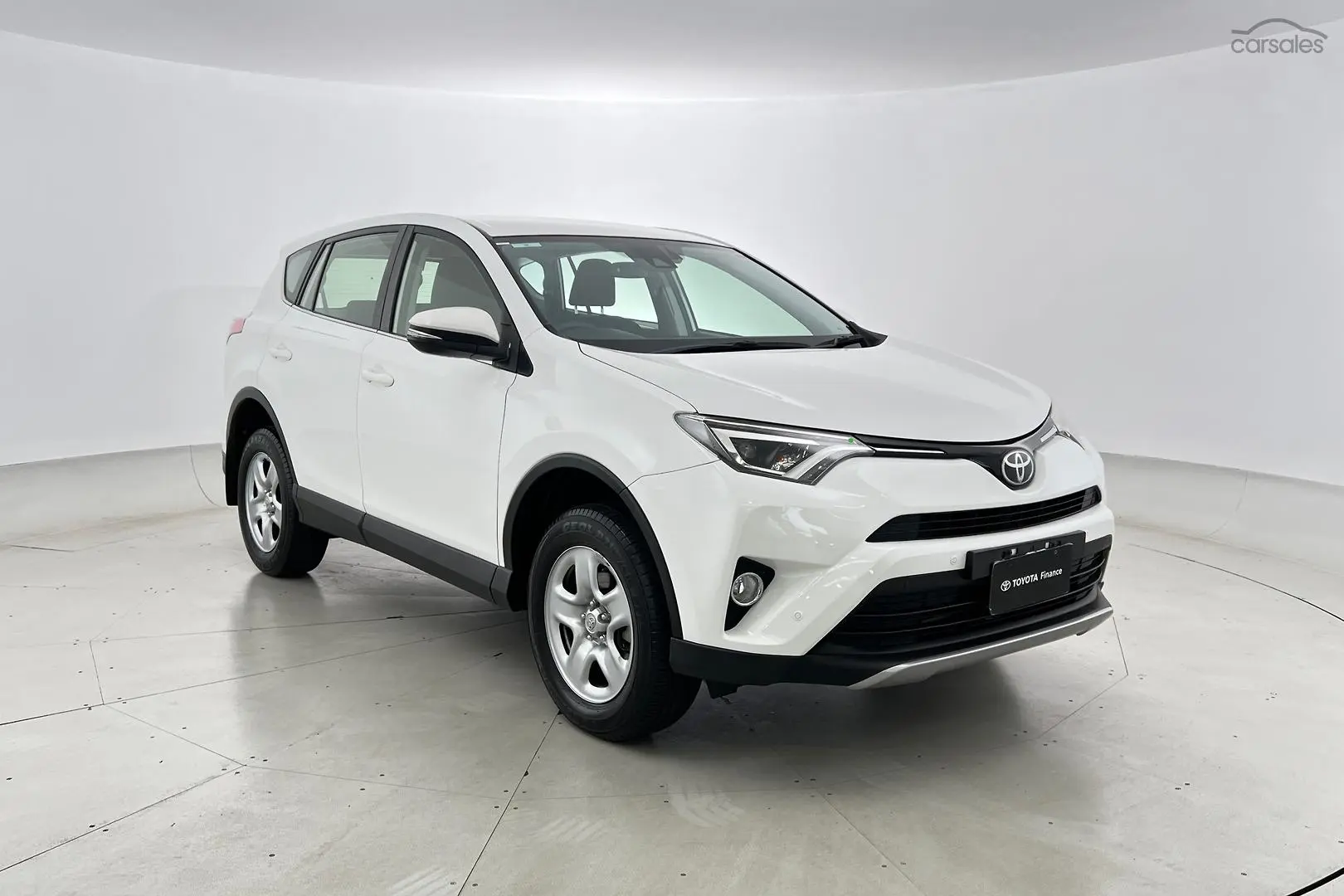 2019 Toyota RAV4 Image 1