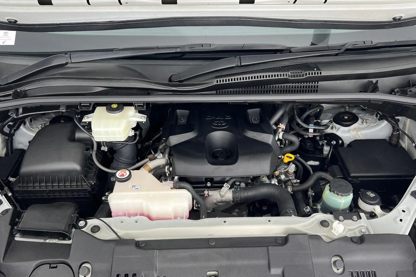 2021 Toyota Hiace Gallery Image 20