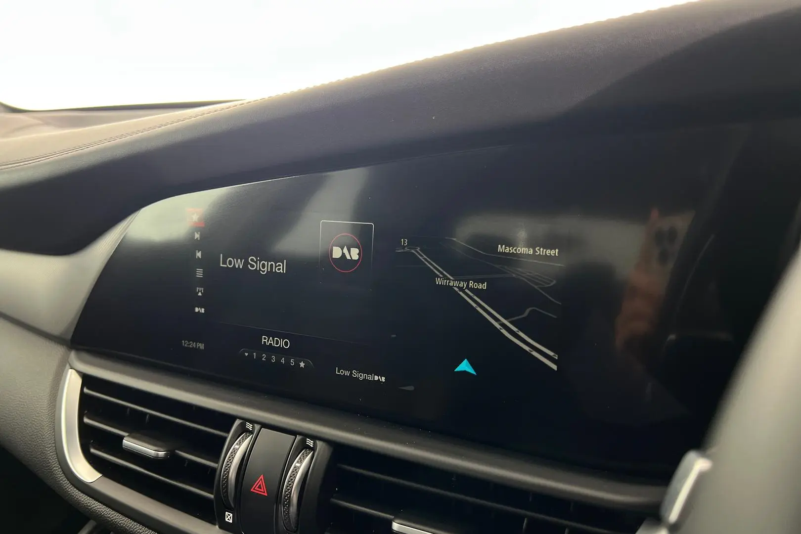 2019 Alfa Romeo Giulia Gallery Image 16