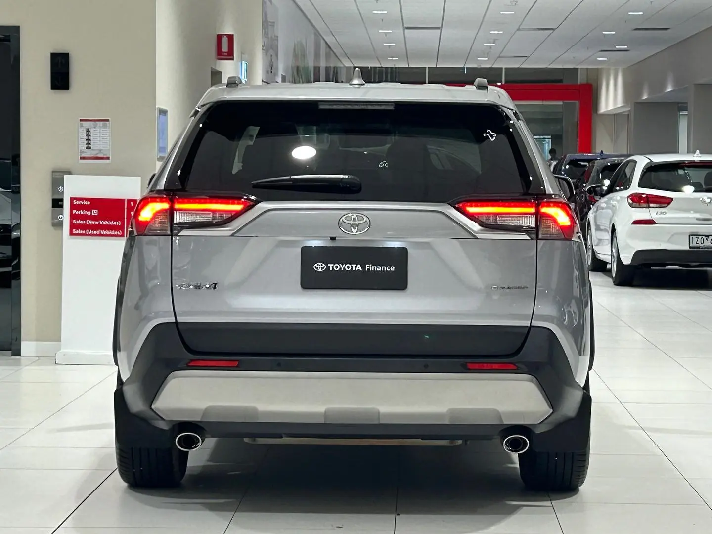 2024 Toyota RAV4 Gallery Image 9