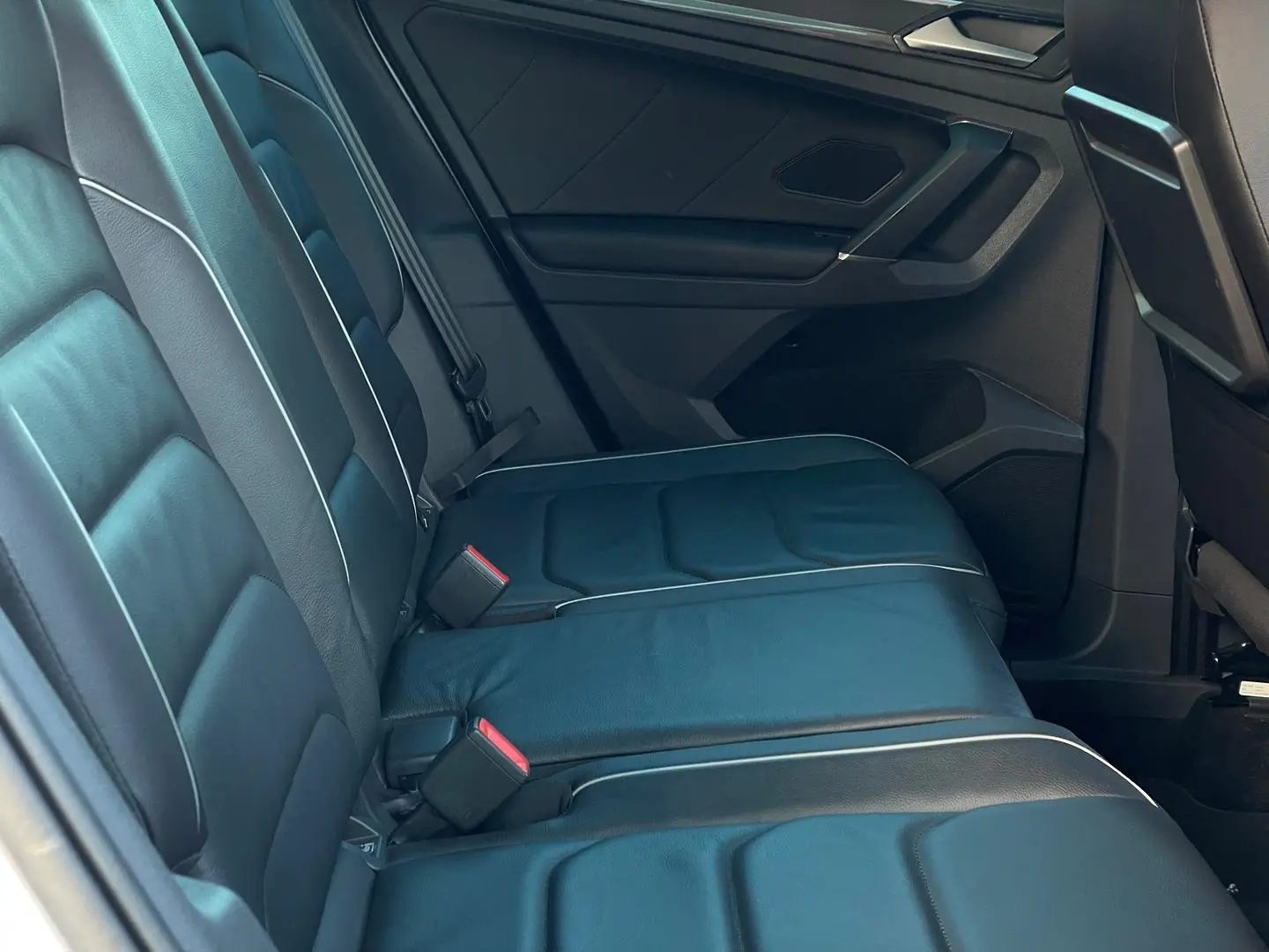 2018 Volkswagen Tiguan Gallery Image 13