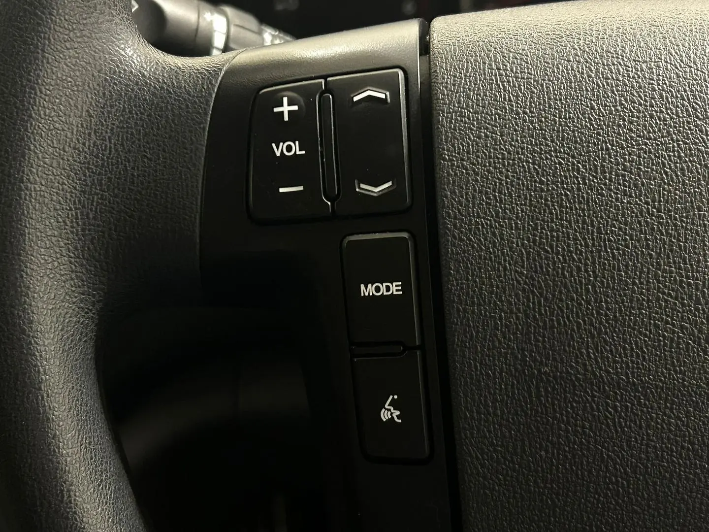 2020 Hyundai iLoad Gallery Image 17