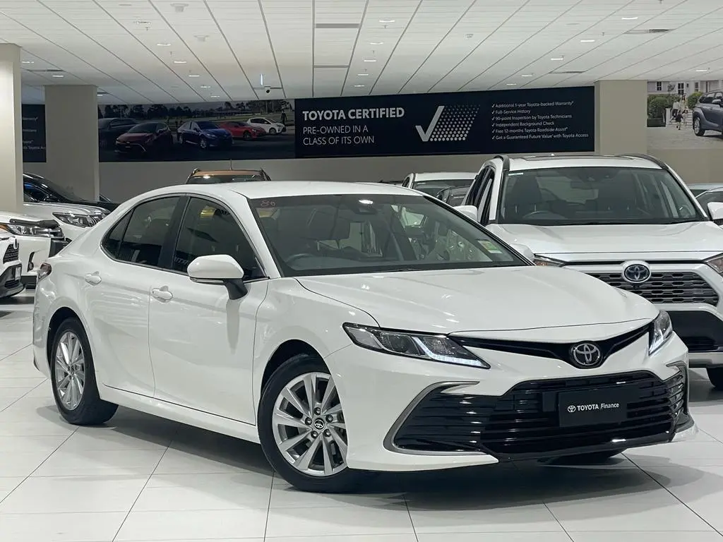 2024 Toyota Camry Gallery Image 1