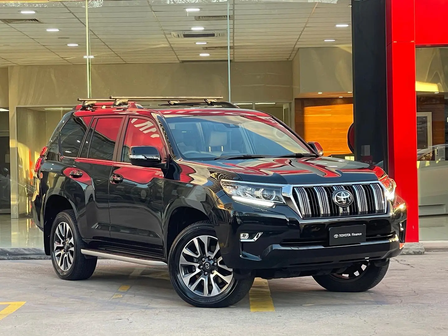 2023 Toyota Landcruiser Prado Gallery Image 1