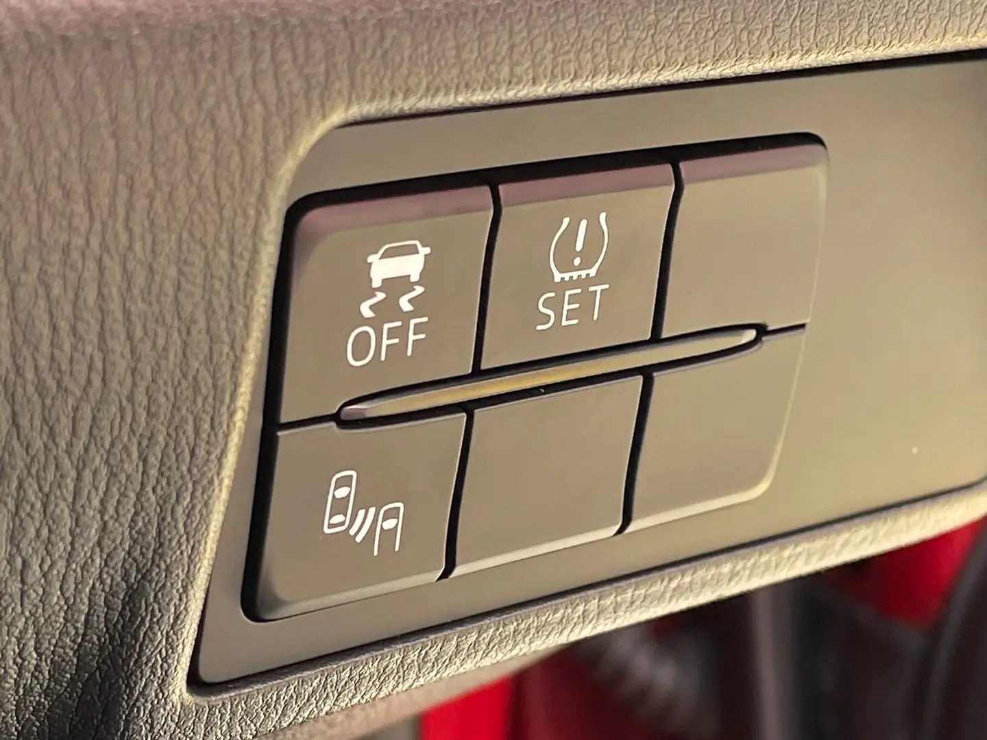 2017 Mazda MX-5 Gallery Image 22