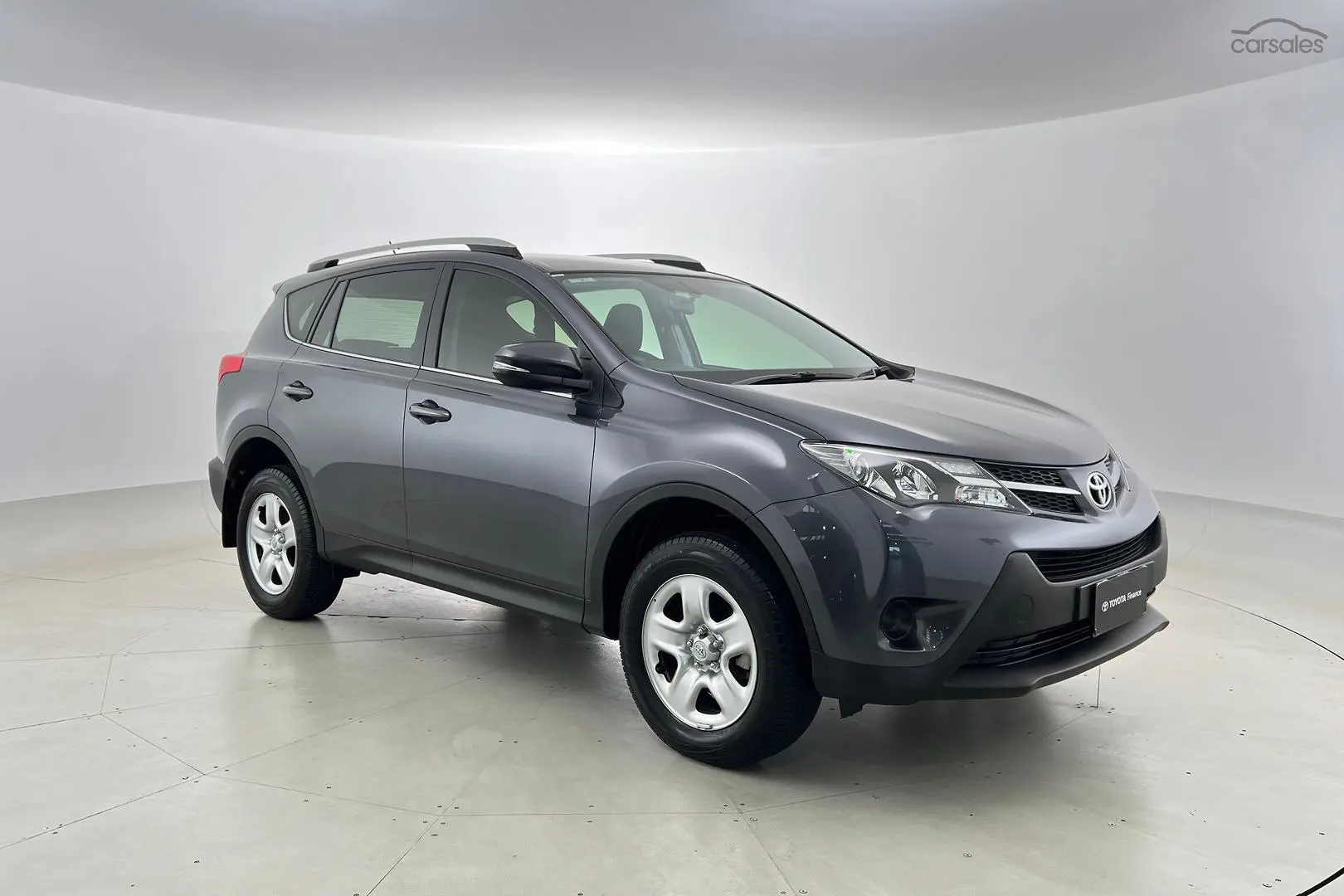 2015 Toyota RAV4 Image 1