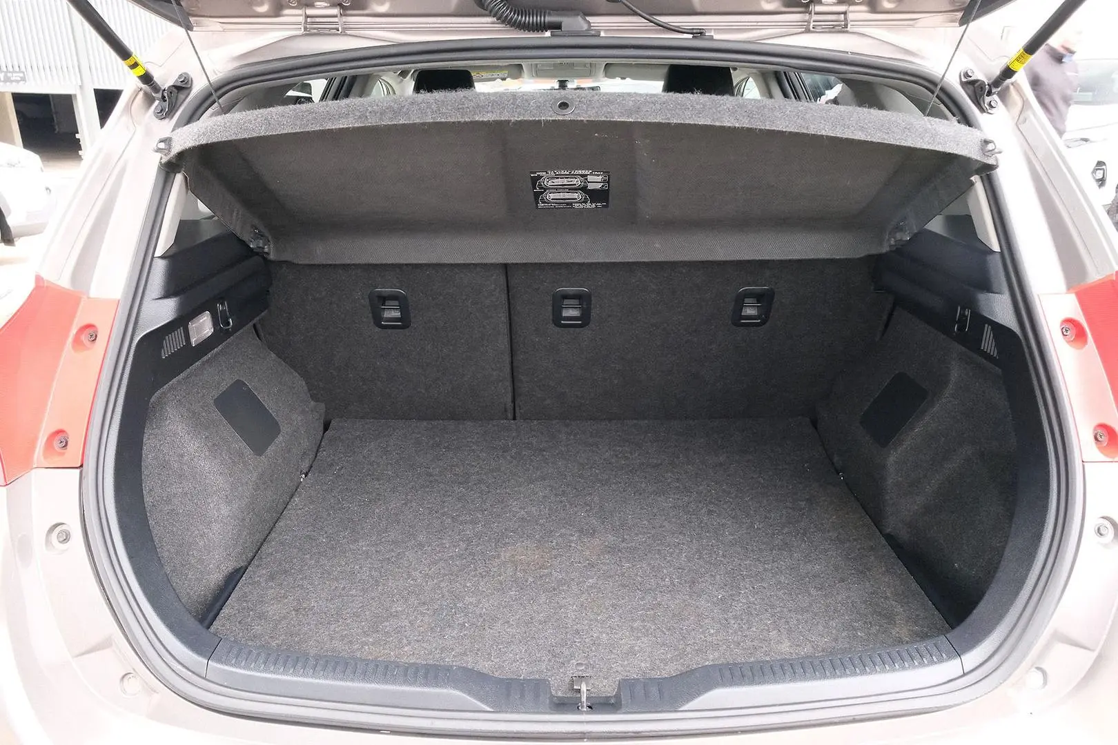 2013 Toyota Corolla Gallery Image 10