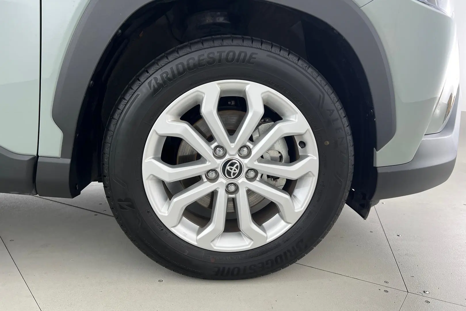 2023 Toyota Corolla Cross Gallery Image 21