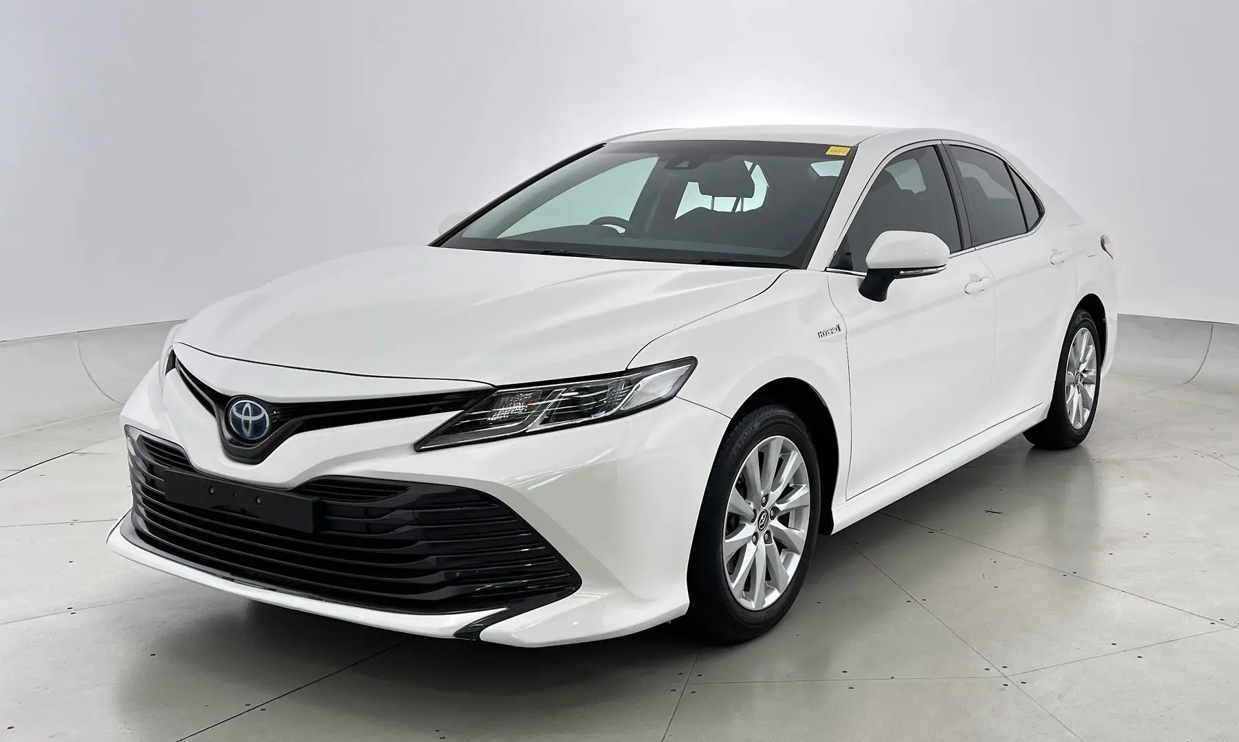 2019 Toyota Camry Image 9