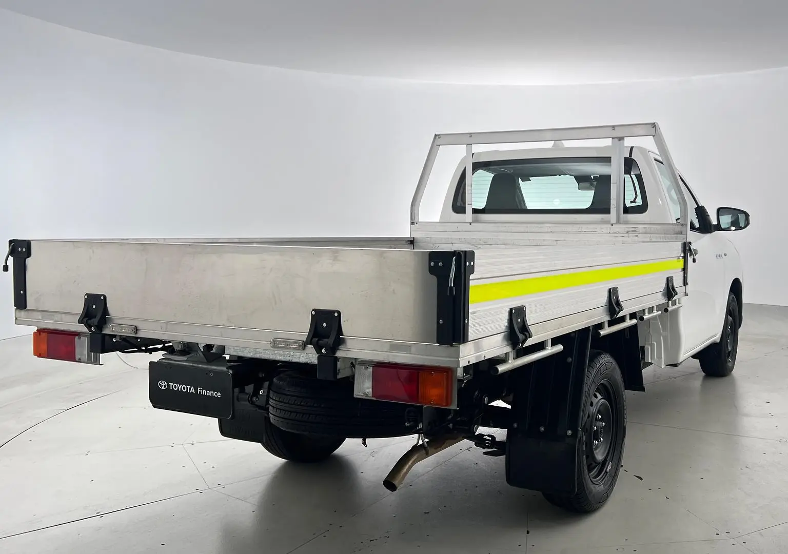 2022 Toyota Hilux Gallery Image 4