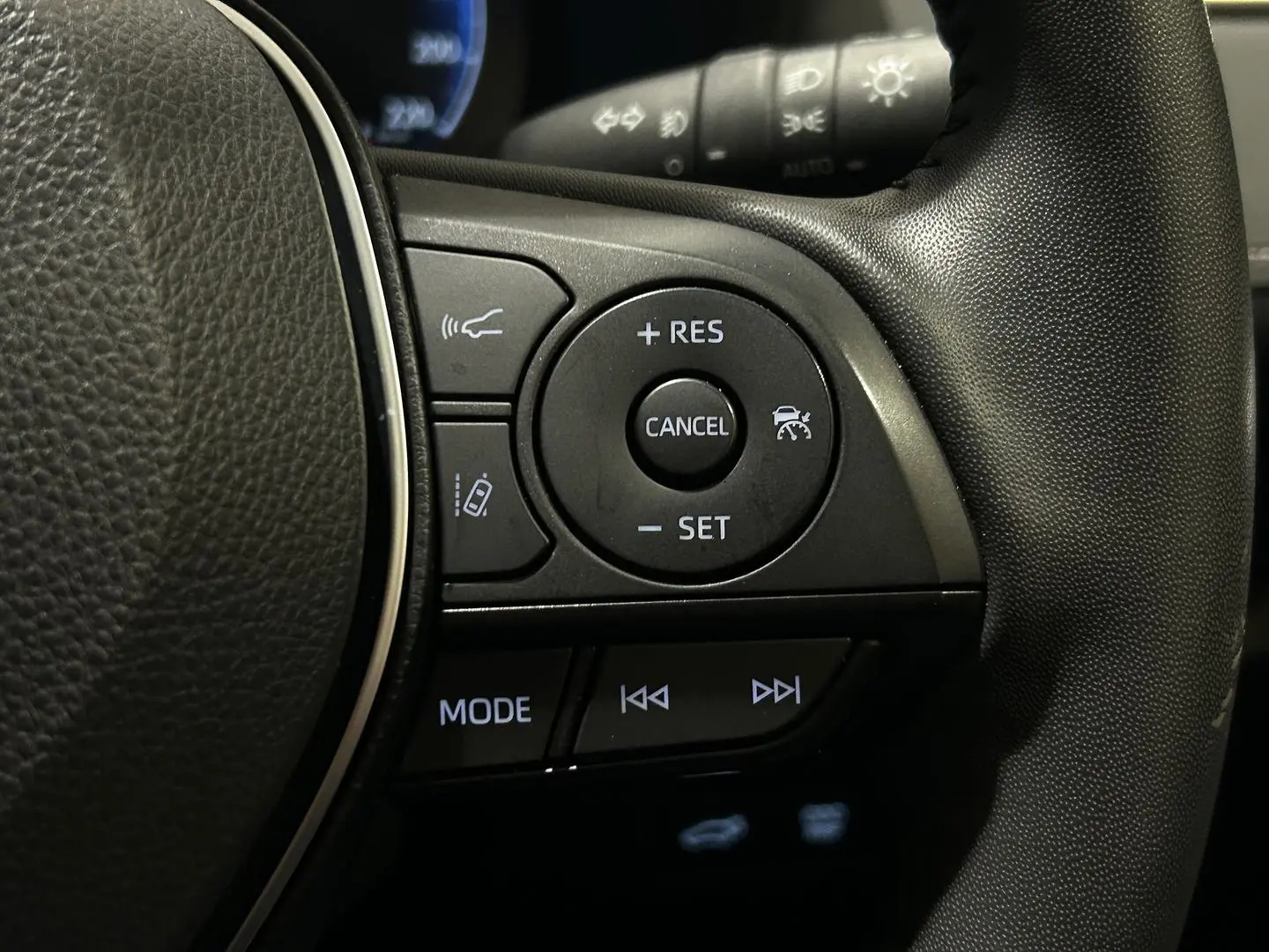 2024 Toyota RAV4 Gallery Image 26