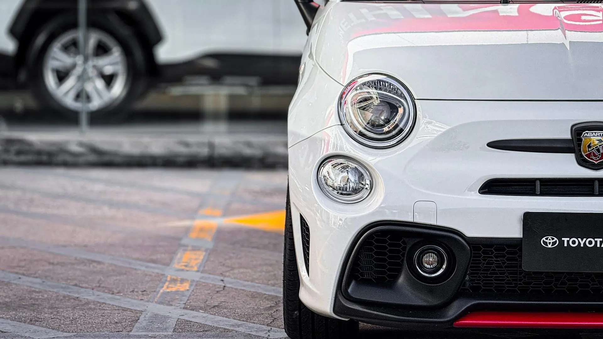 2021 Abarth 595 Image 11