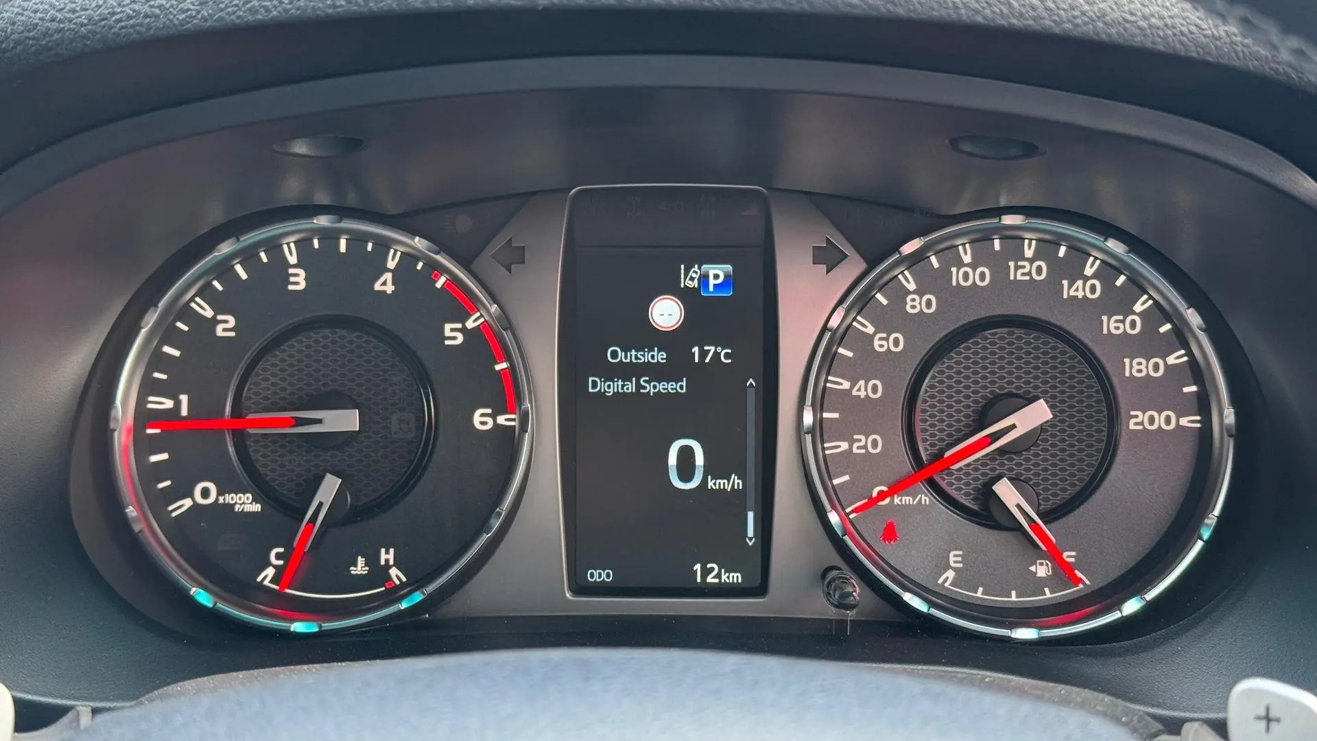 2024 Toyota Hilux Gallery Image 32