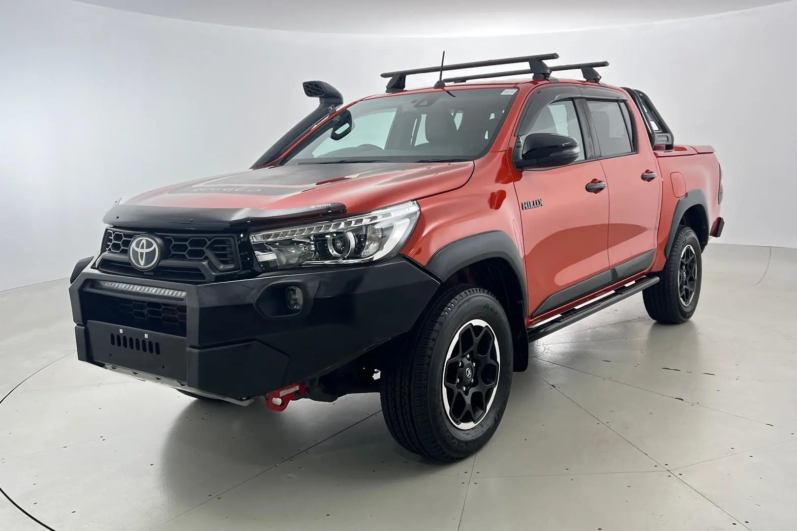 2019 Toyota Hilux Gallery Image 4