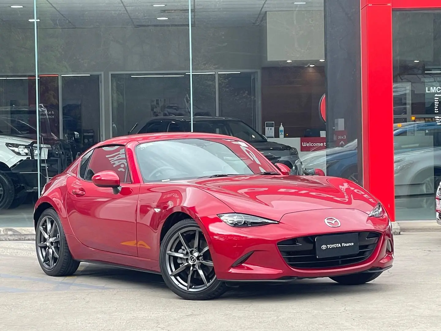 2017 Mazda MX-5 Gallery Image 2