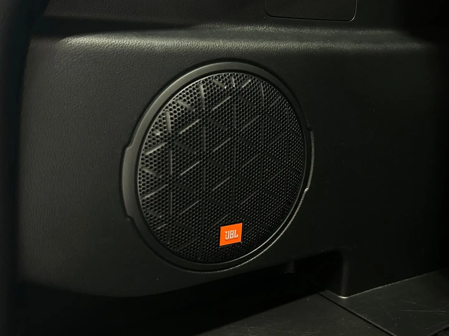 2024 Toyota RAV4 Gallery Image 25