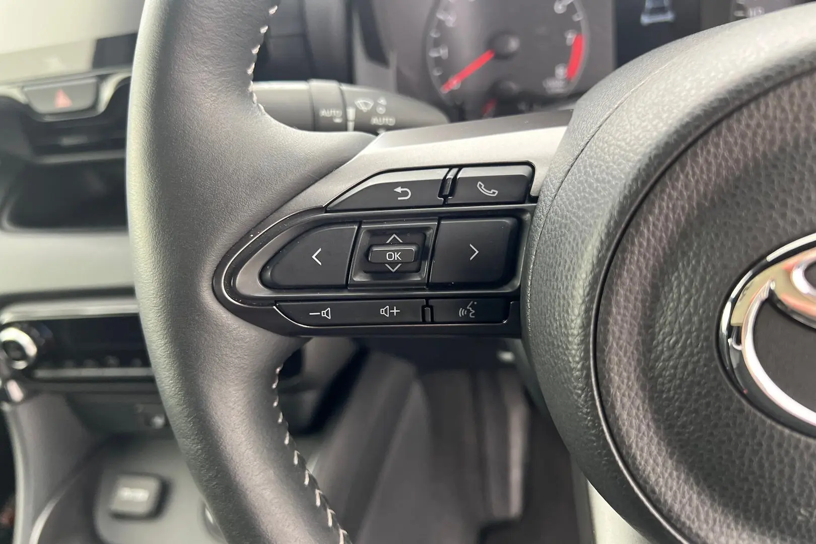 2021 Toyota Yaris Gallery Image 18