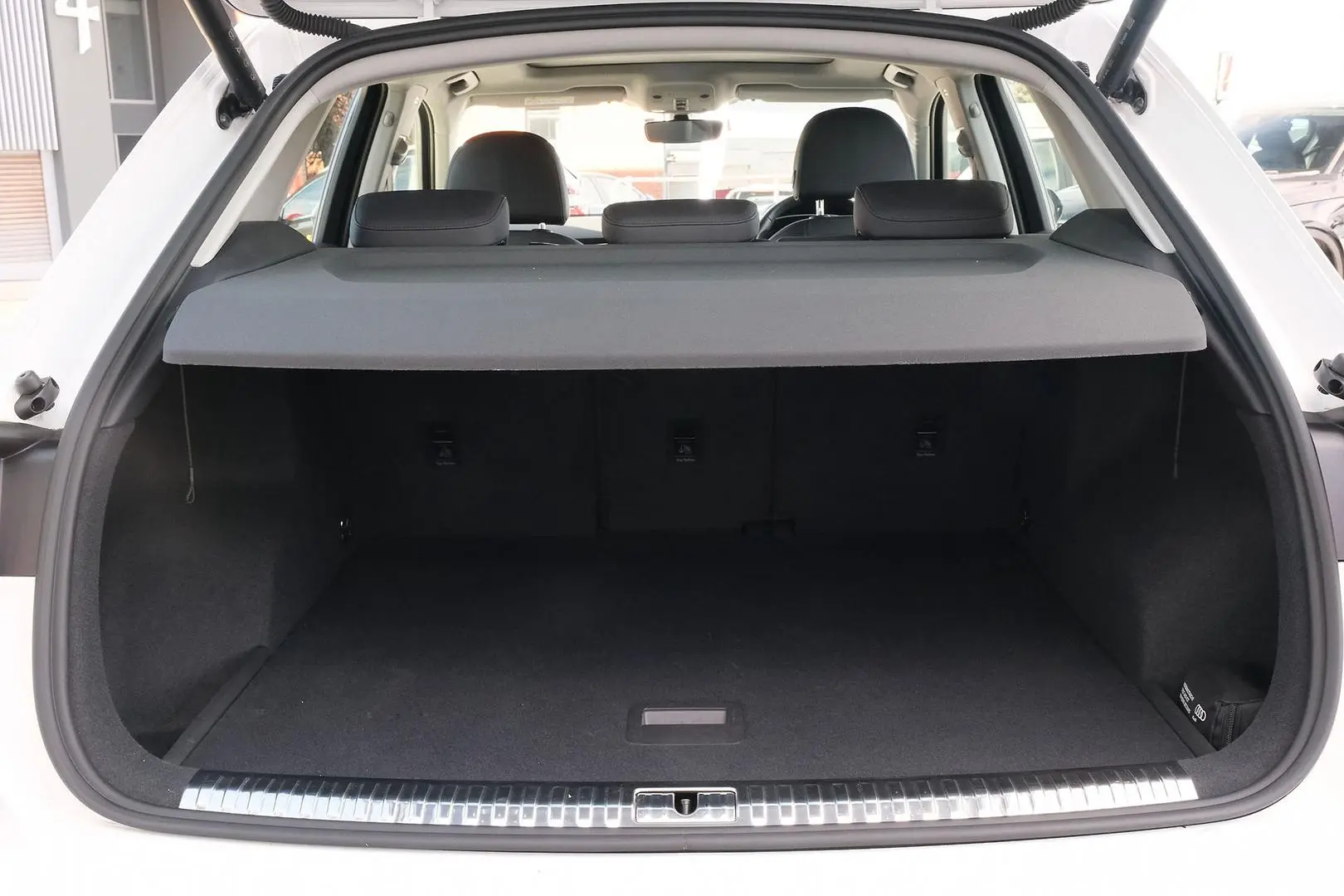 2021 Audi Q3 Gallery Image 11