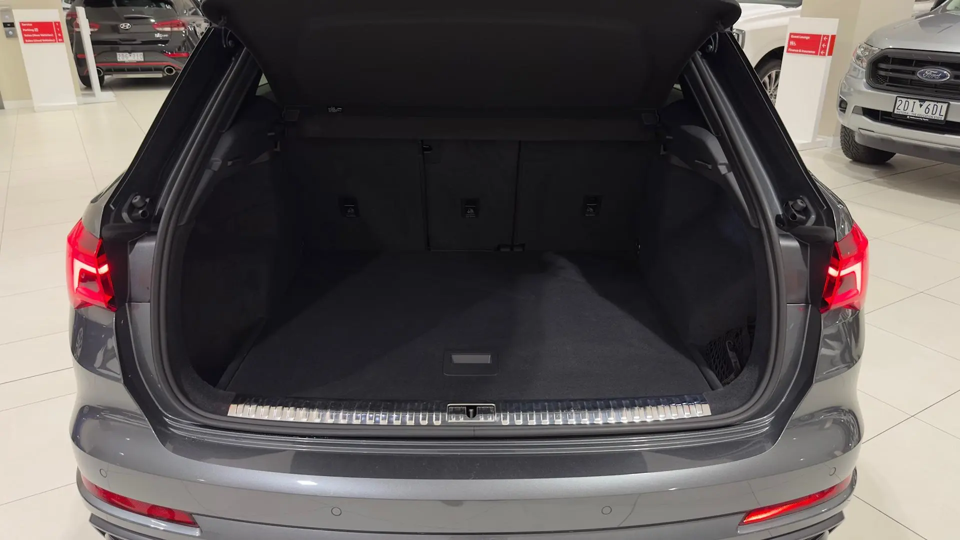 2022 Audi Q3 Gallery Image 25