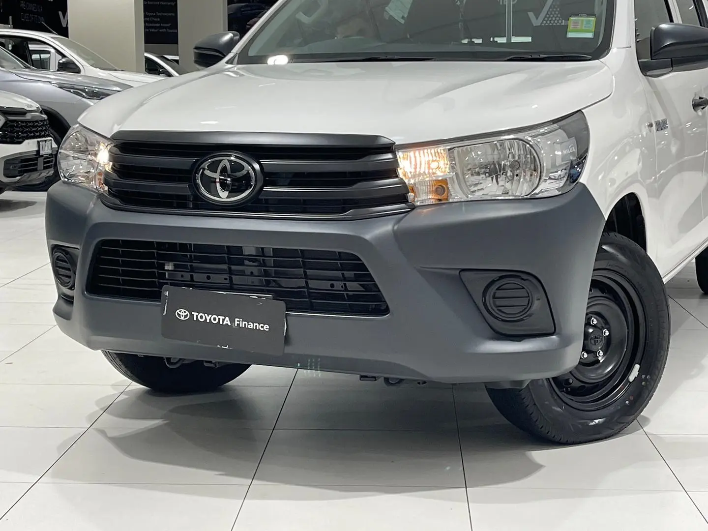 2022 Toyota Hilux Gallery Image 7