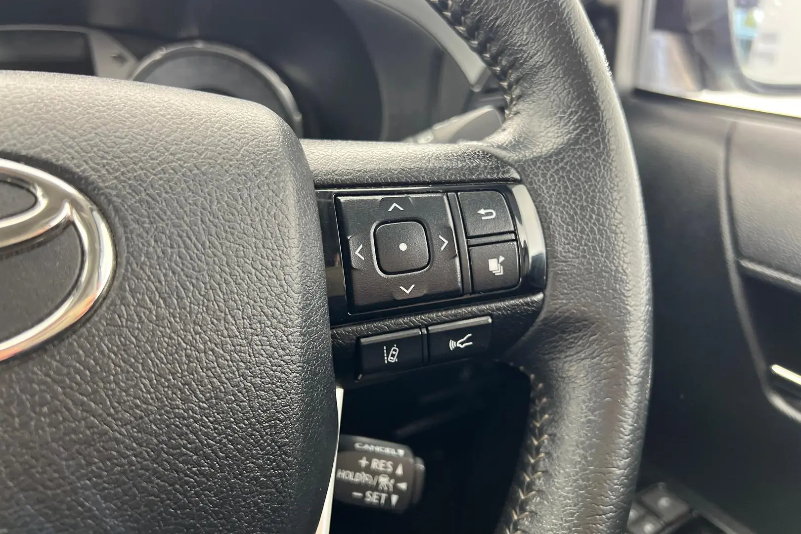2022 Toyota Hilux Gallery Image 17