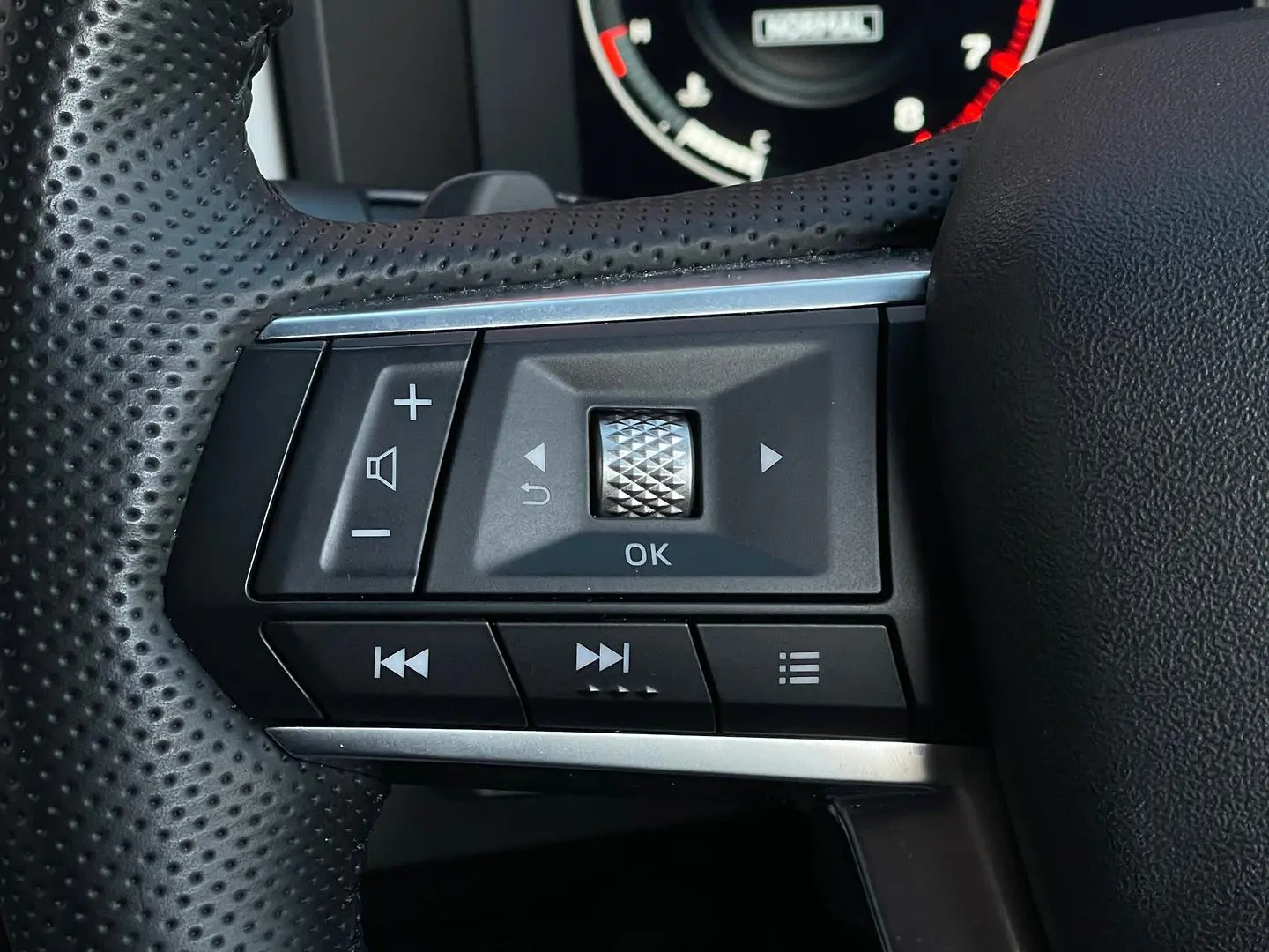 2022 Mitsubishi Outlander Gallery Image 24