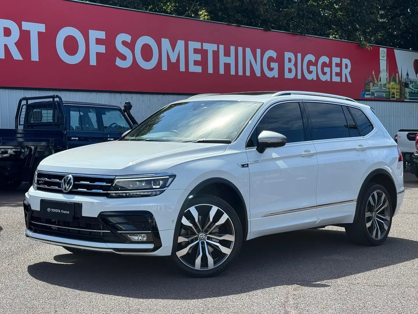 2021 Volkswagen Tiguan Gallery Image 10