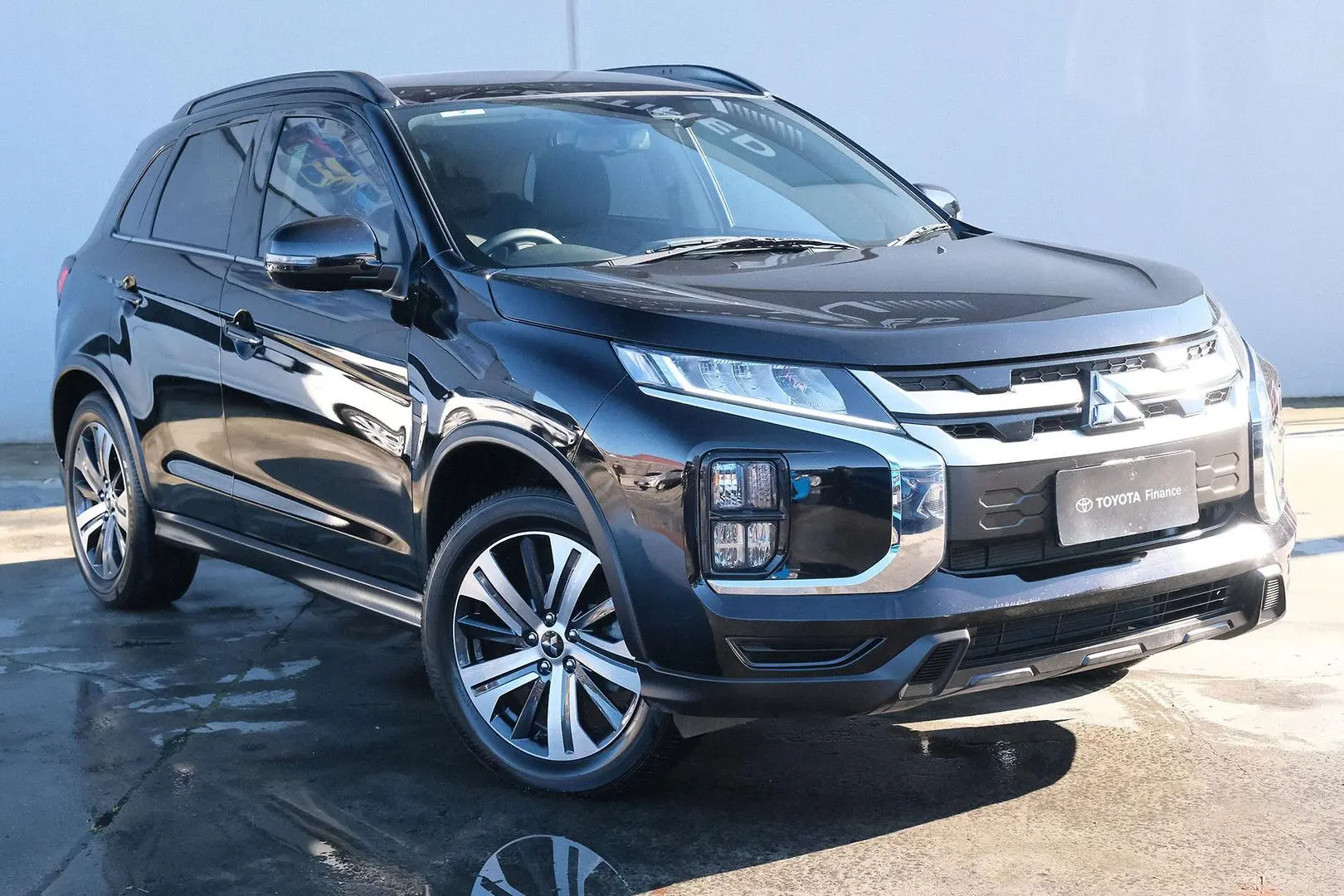 2022 Mitsubishi ASX Gallery Image 1