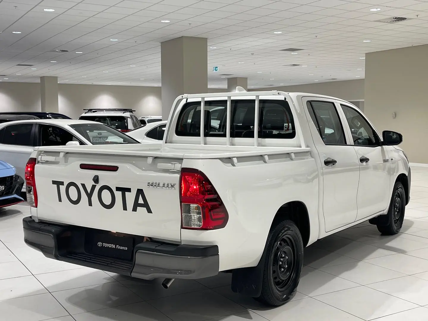 2022 Toyota Hilux Gallery Image 10