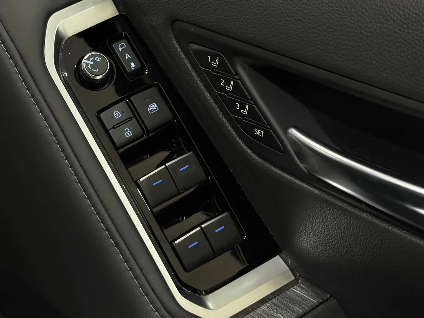 2024 Toyota Landcruiser Gallery Image 16