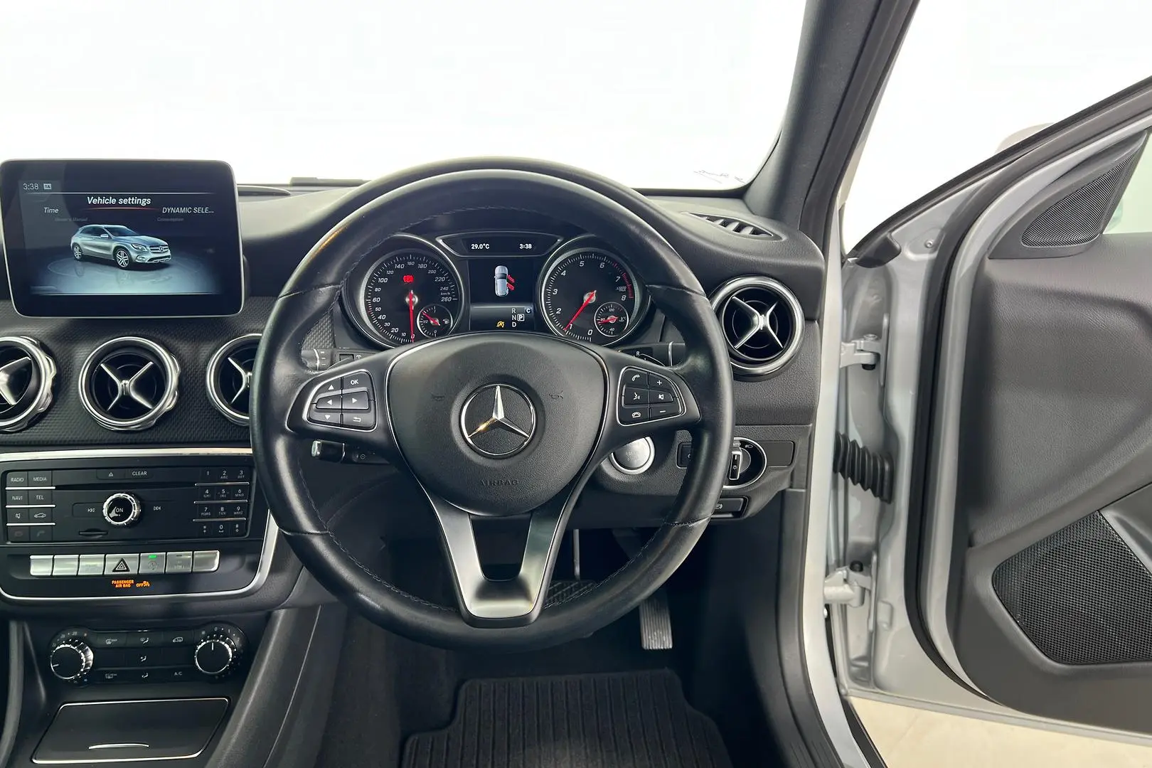 2019 Mercedes-Benz Gla-Class Gallery Image 17