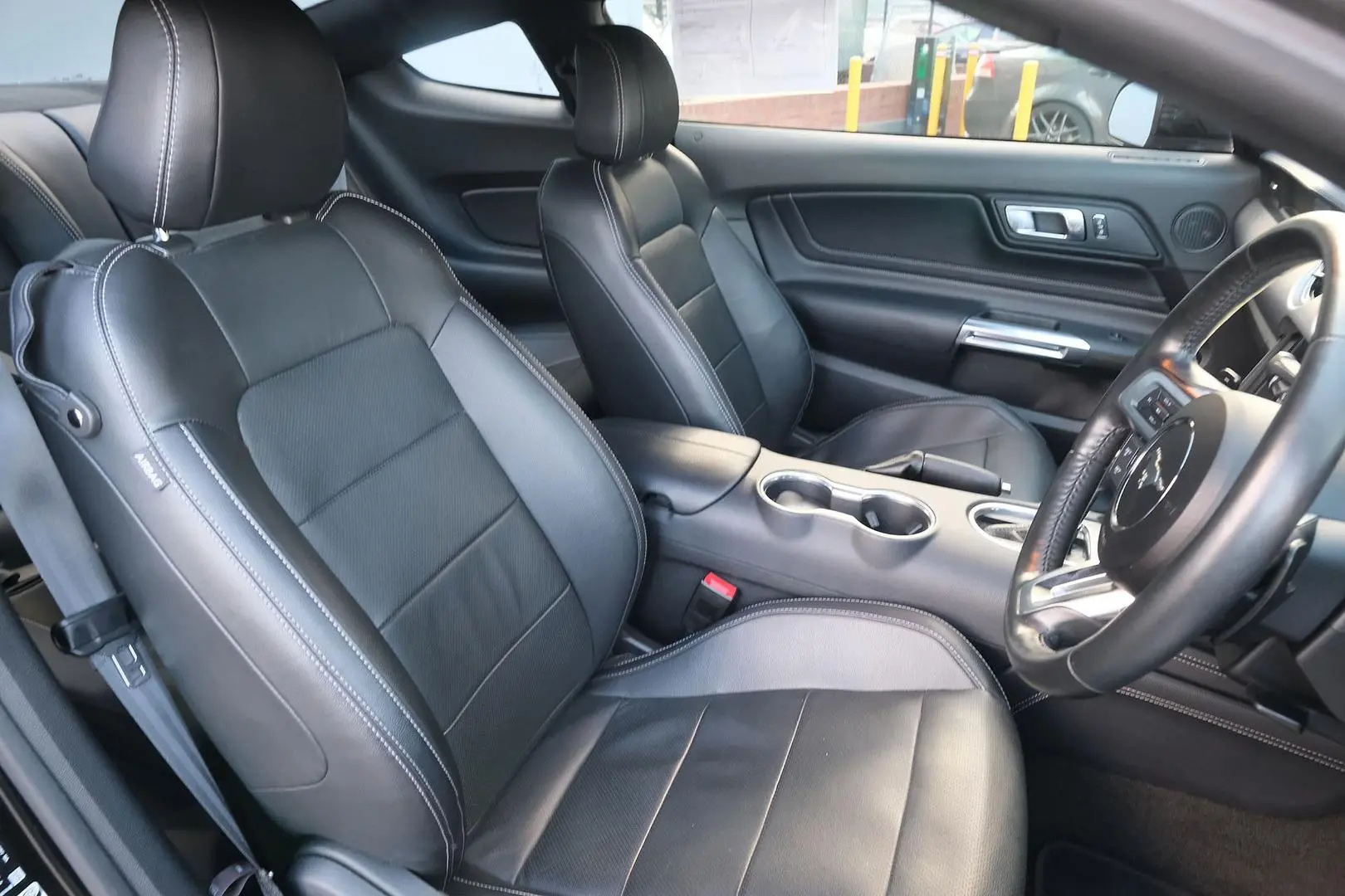2018 Ford Mustang Gallery Image 12
