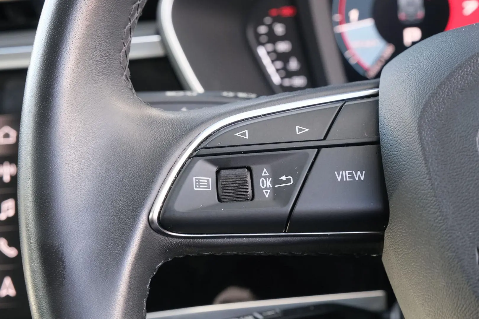 2021 Audi Q3 Gallery Image 16