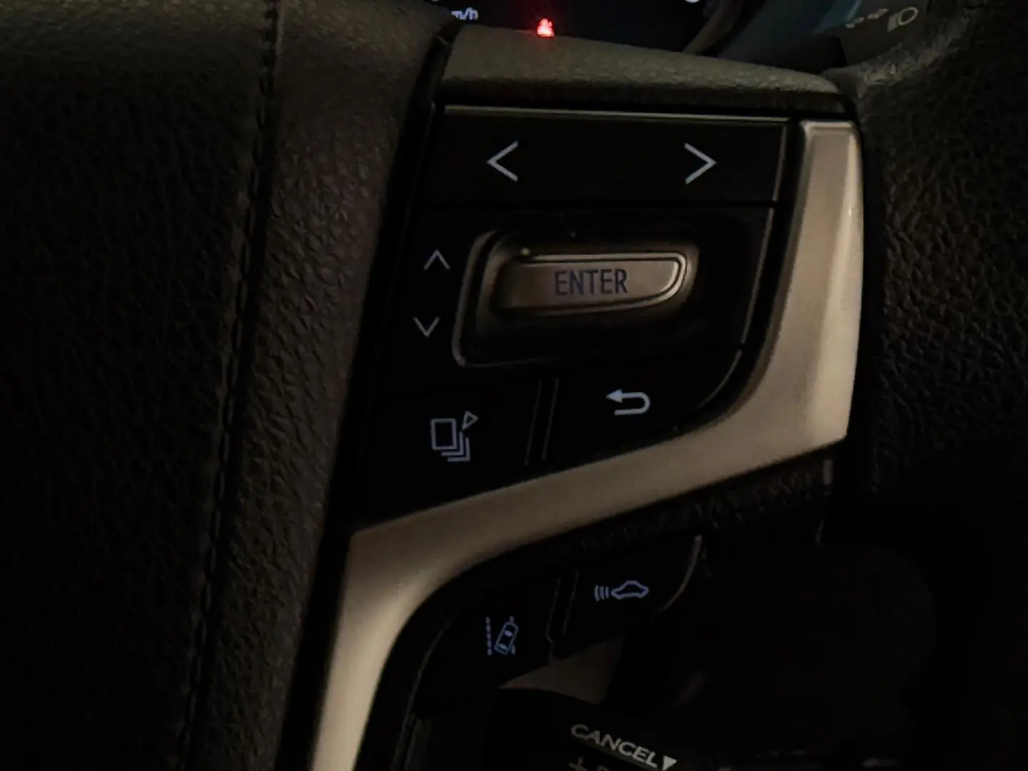2020 Toyota Landcruiser Prado Gallery Image 22