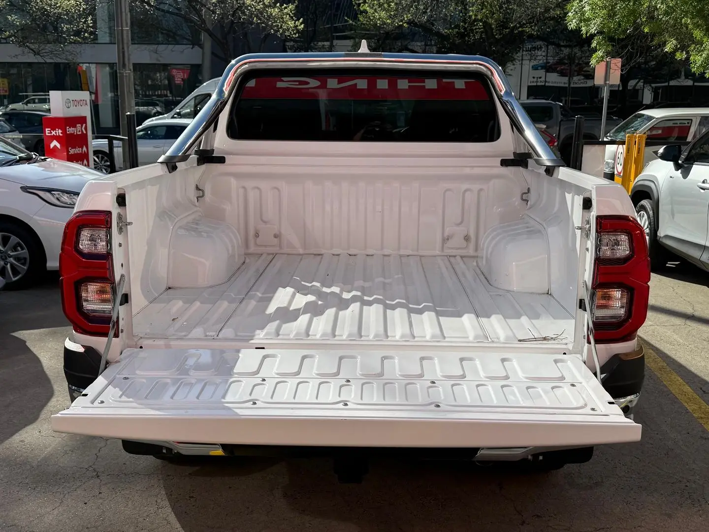 2023 Toyota Hilux Gallery Image 26