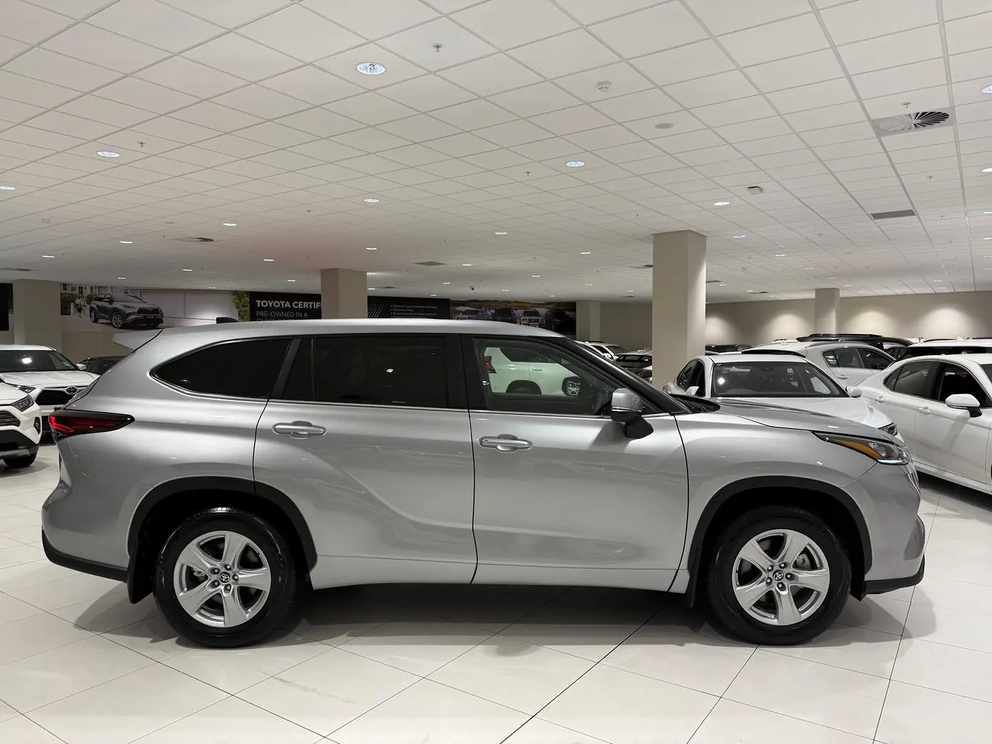 2024 Toyota Kluger Gallery Image 2