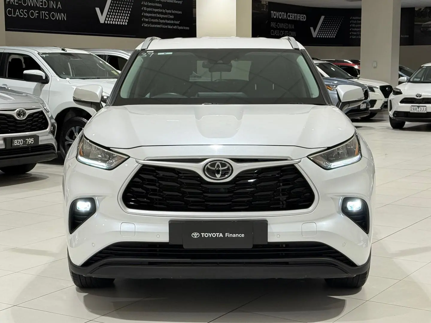 2023 Toyota Kluger Gallery Image 4
