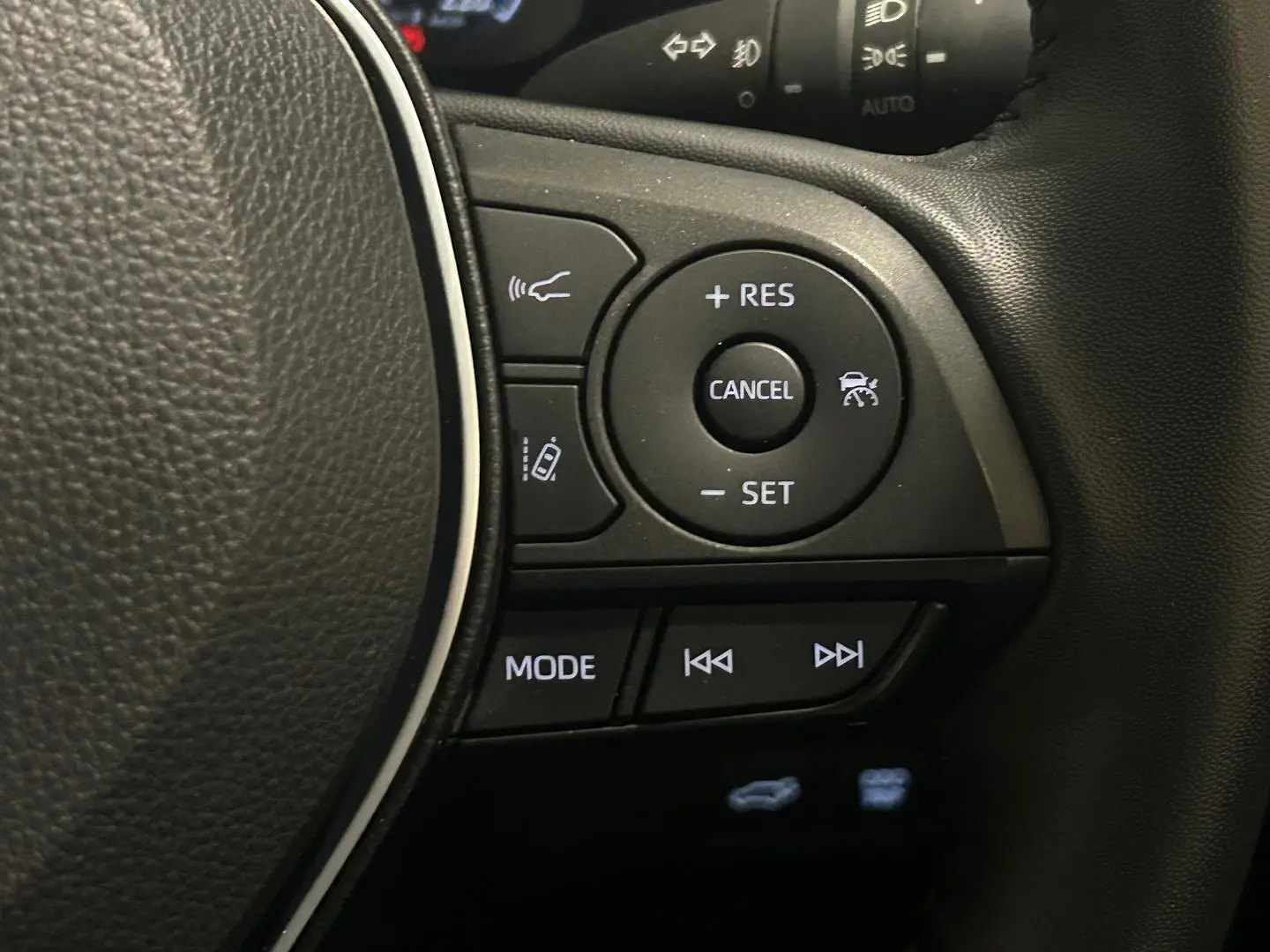 2024 Toyota RAV4 Gallery Image 22