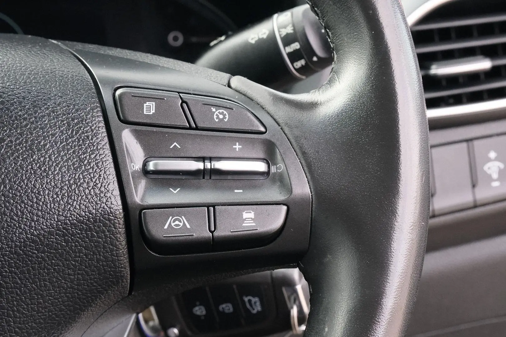 2021 Hyundai i30 Gallery Image 14