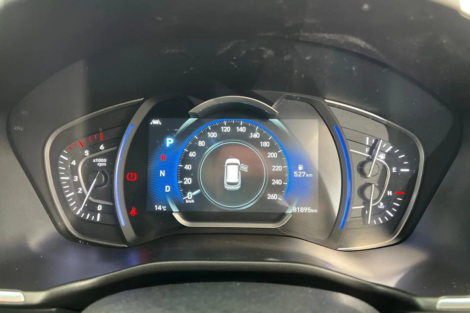 2018 Hyundai Santa Fe Gallery Image 17