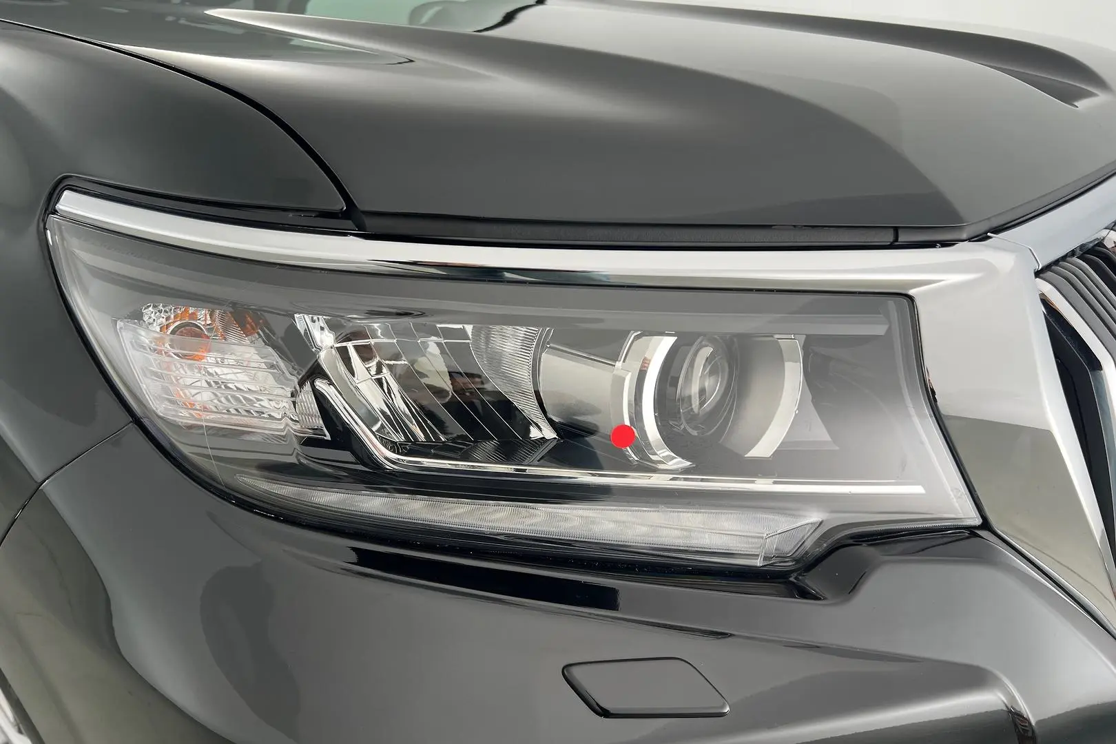 2018 Toyota Landcruiser Prado Gallery Image 23